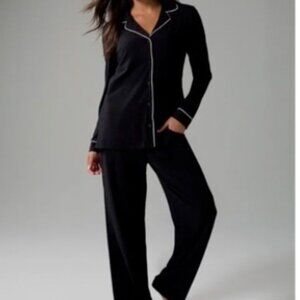 Soma Embraceable Long Sleeve Pajama Set in Black, Size L